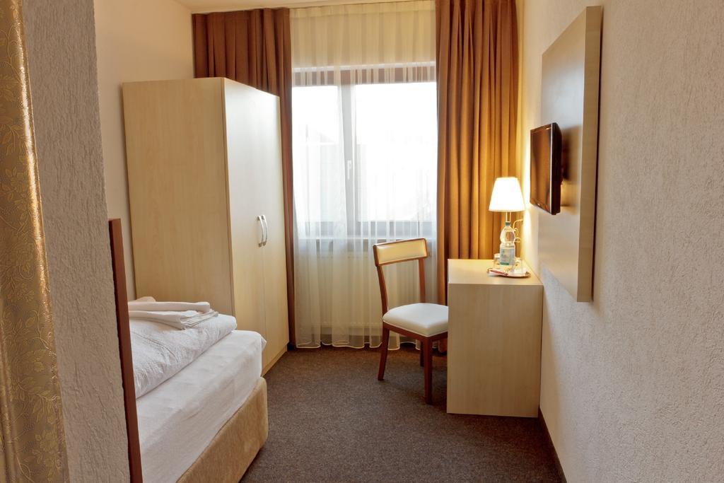 Hotel Ganita Вайль-на-Рейне Номер фото